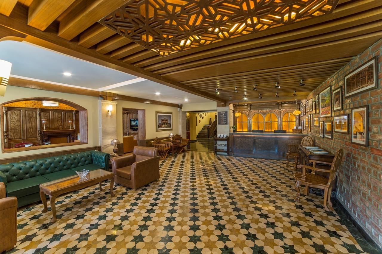 Lemon Tree Hotel Srinagar Kültér fotó